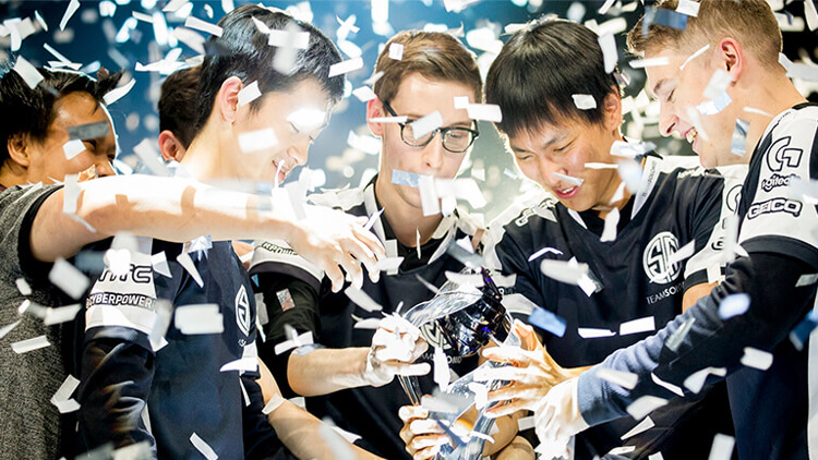 Esports & Influencers